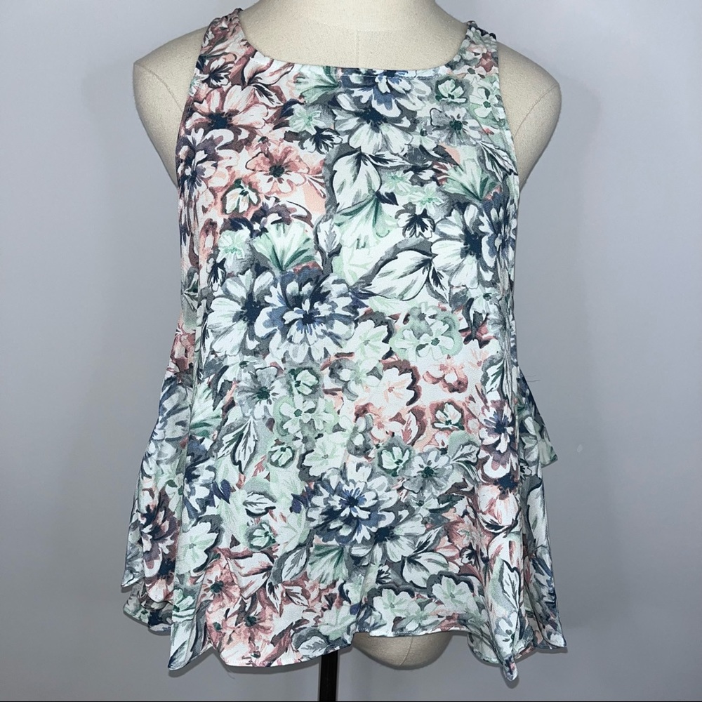 OLIVACEOUS Floral Flowy Tank Top Medium NWOT Keyhole Pink Blue Green